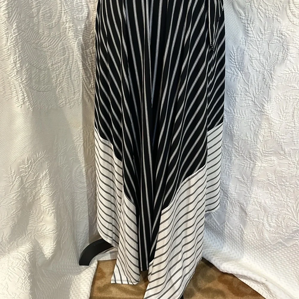 Wrapper maxi dress, size medium‎
